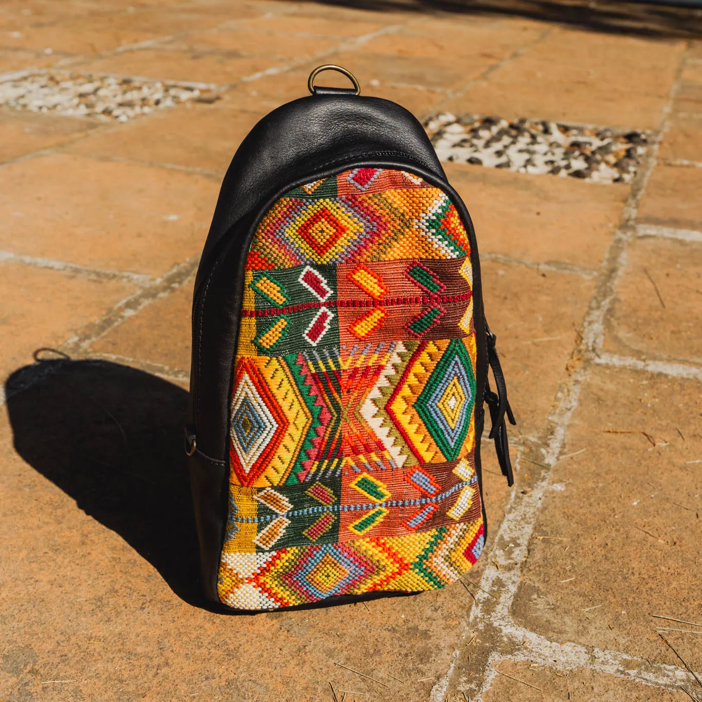 2.0 CROSSBODY SLING - H&S WHEAT - BLACK - NO. 15389