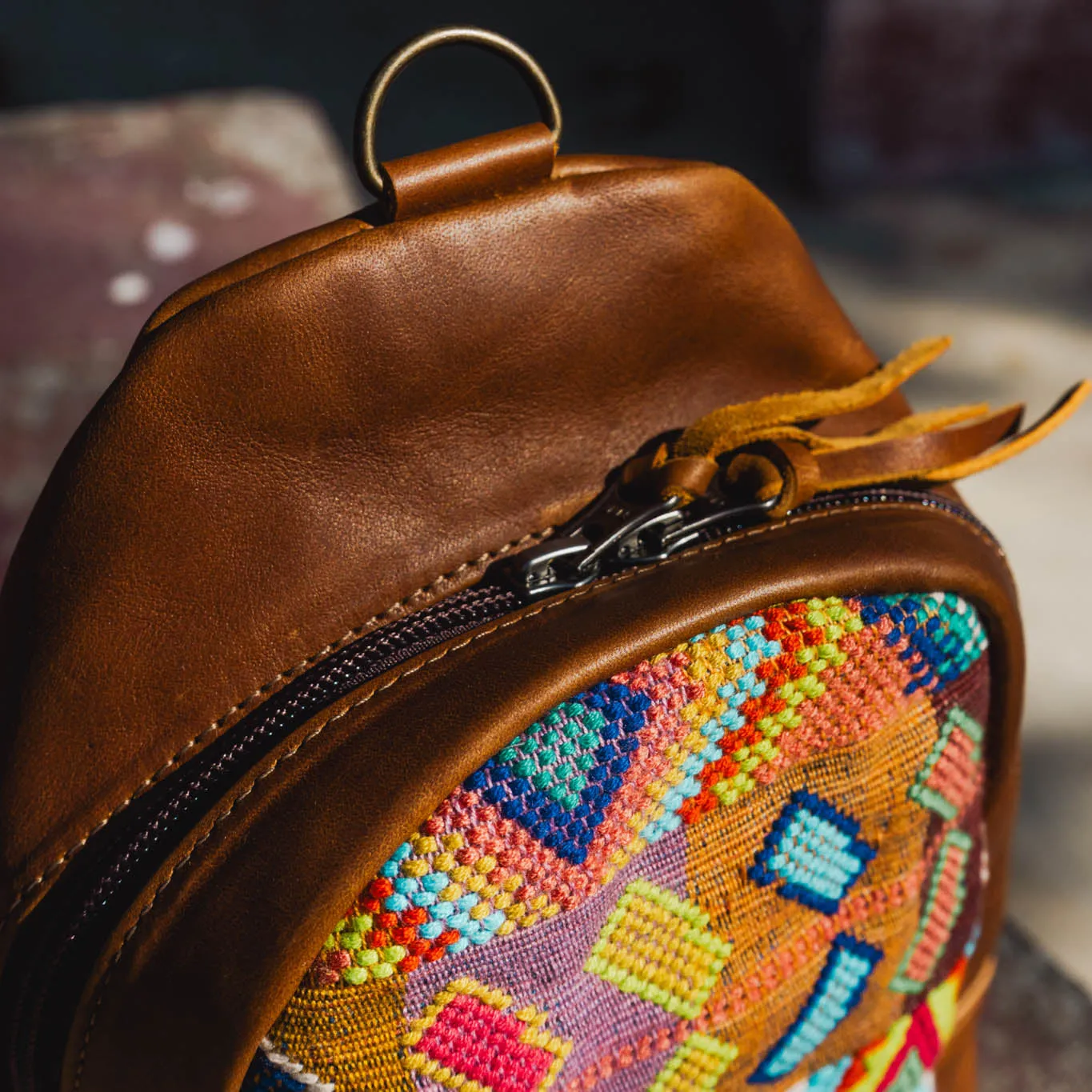 2.0 CROSSBODY SLING - H&S WHEAT - CAFE - NO. 15397
