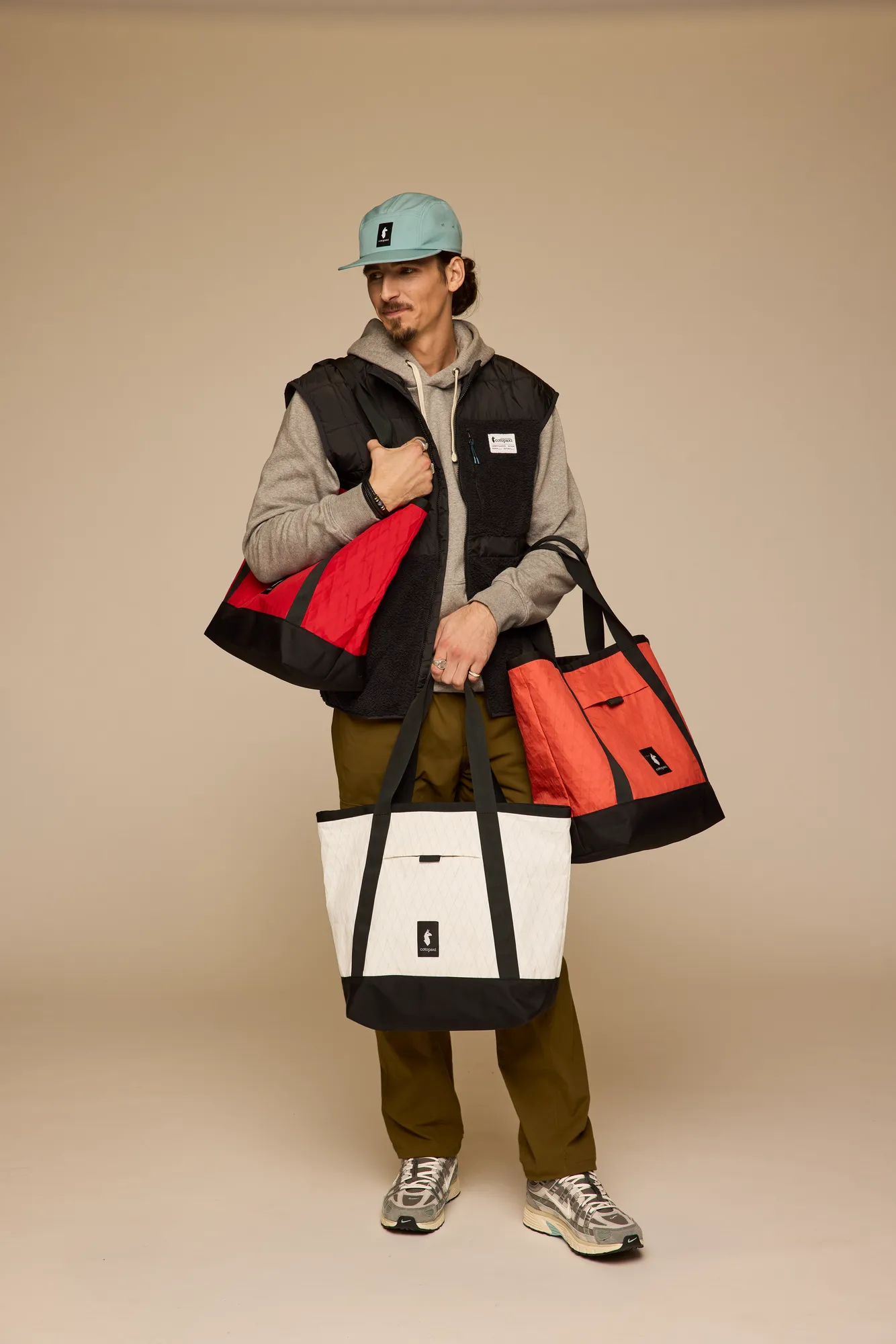 Contiguo 22L Tote