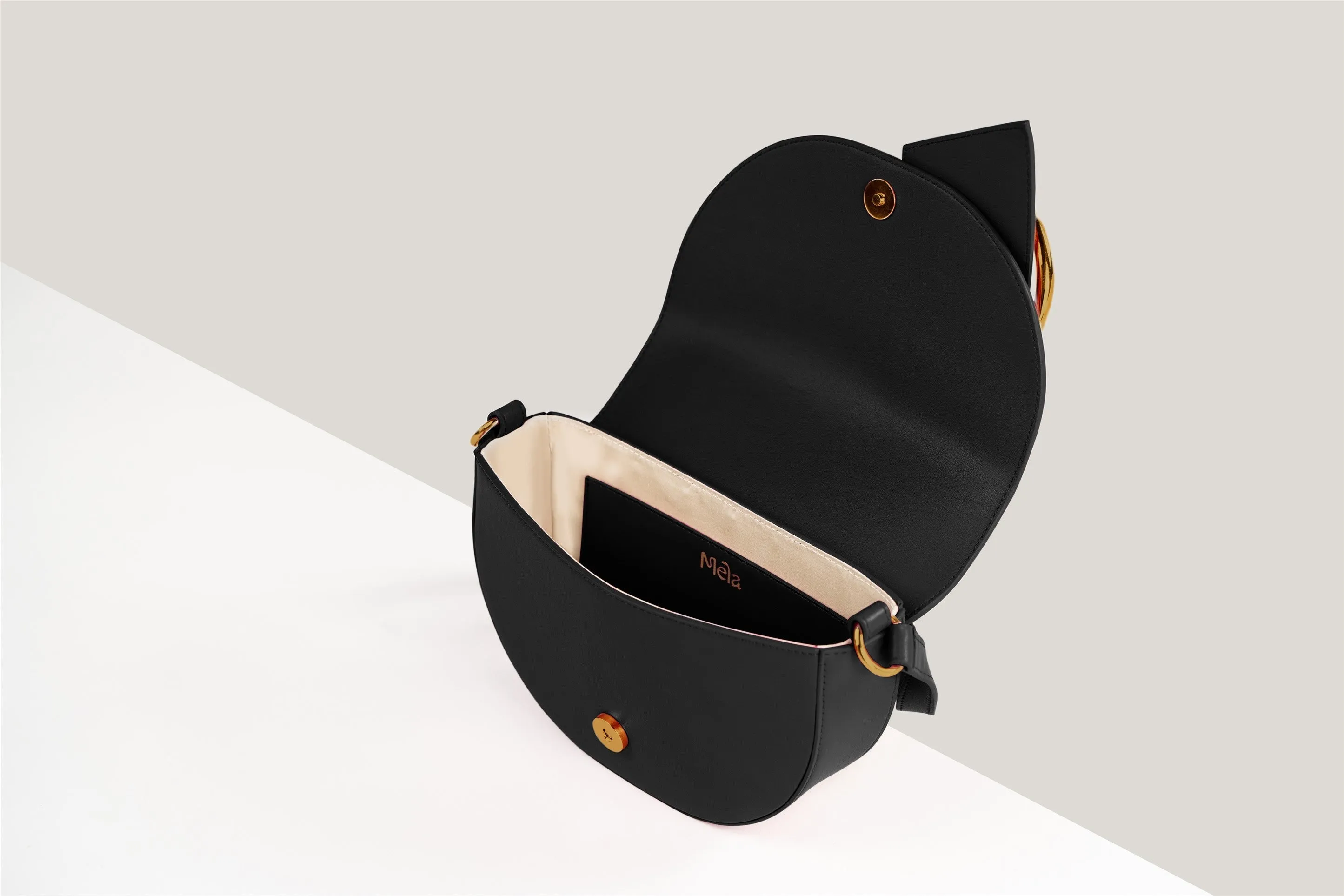 Luna Apple Leather Vegan Shoulder Bag | Black