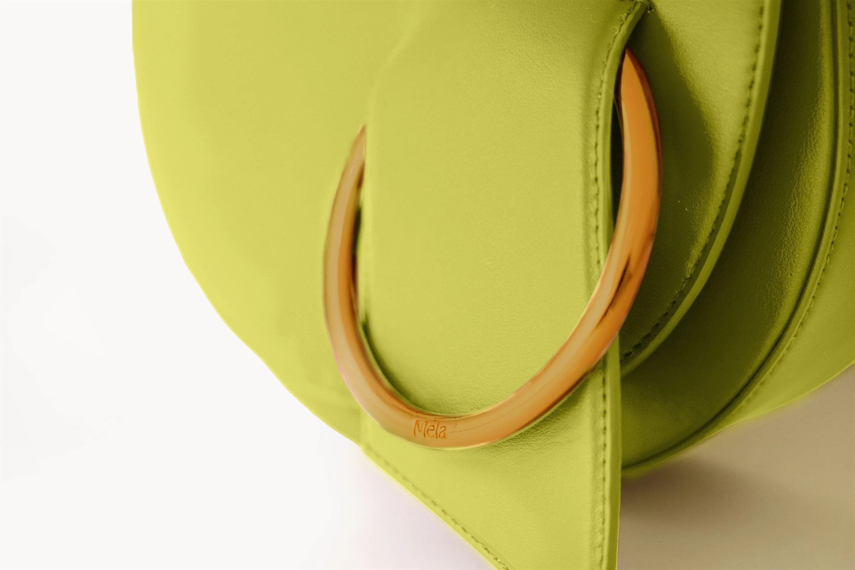 Luna Apple Leather Vegan Shoulder Bag | Zest