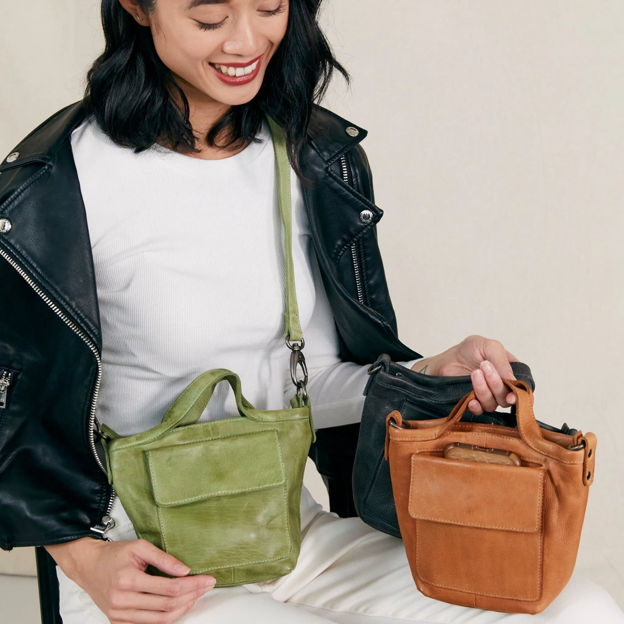 Mick Crossbody
