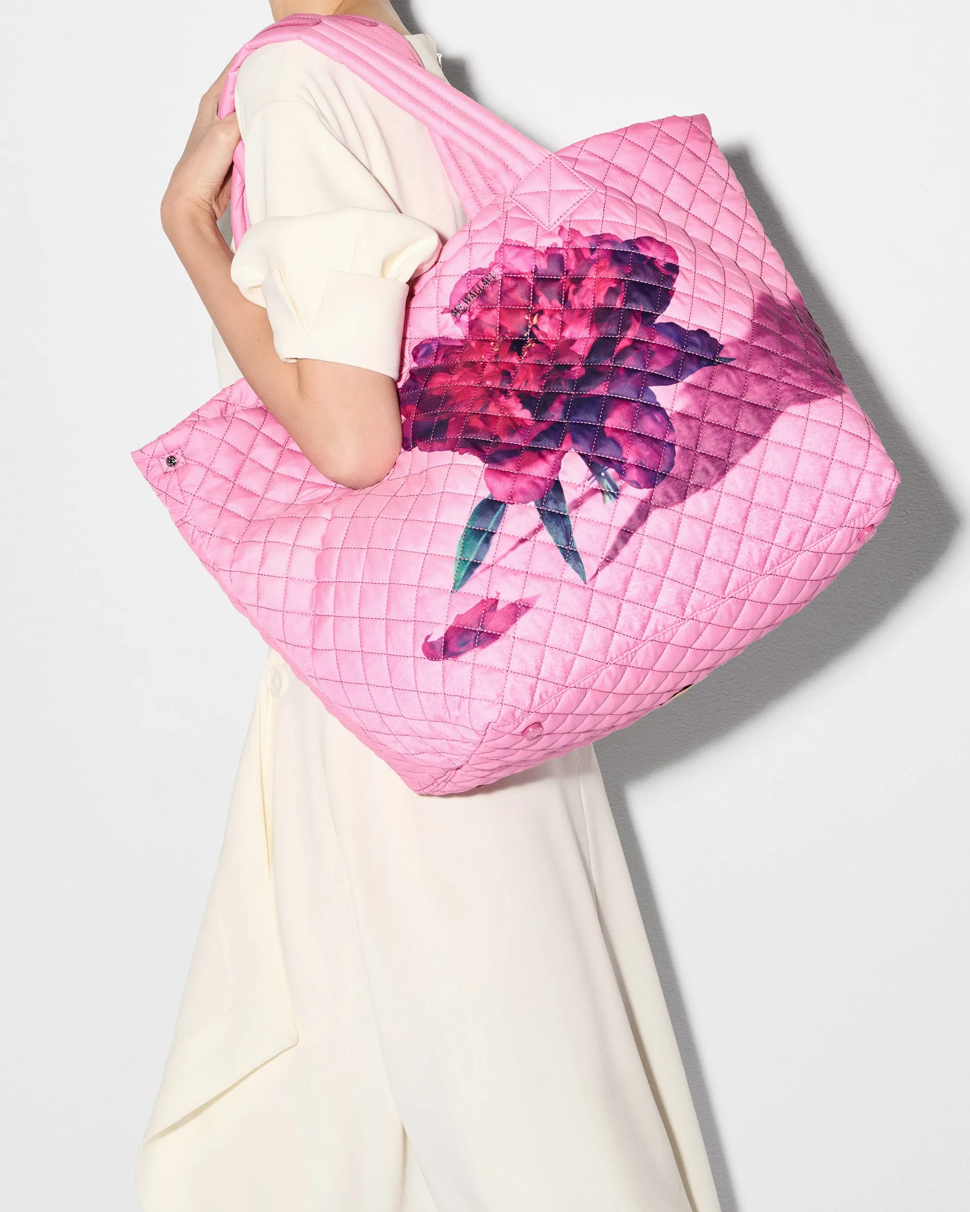 Peony/Magenta on Pink Large Metro Tote Deluxe