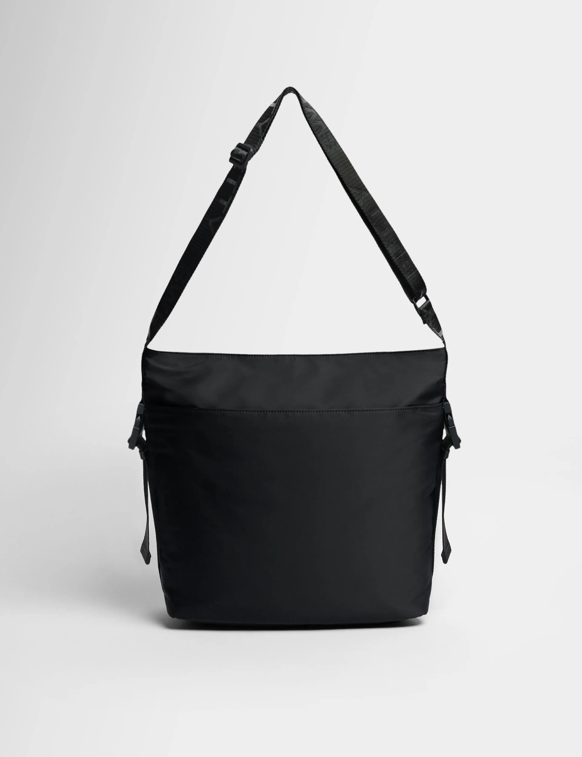 Strive Tote - Black