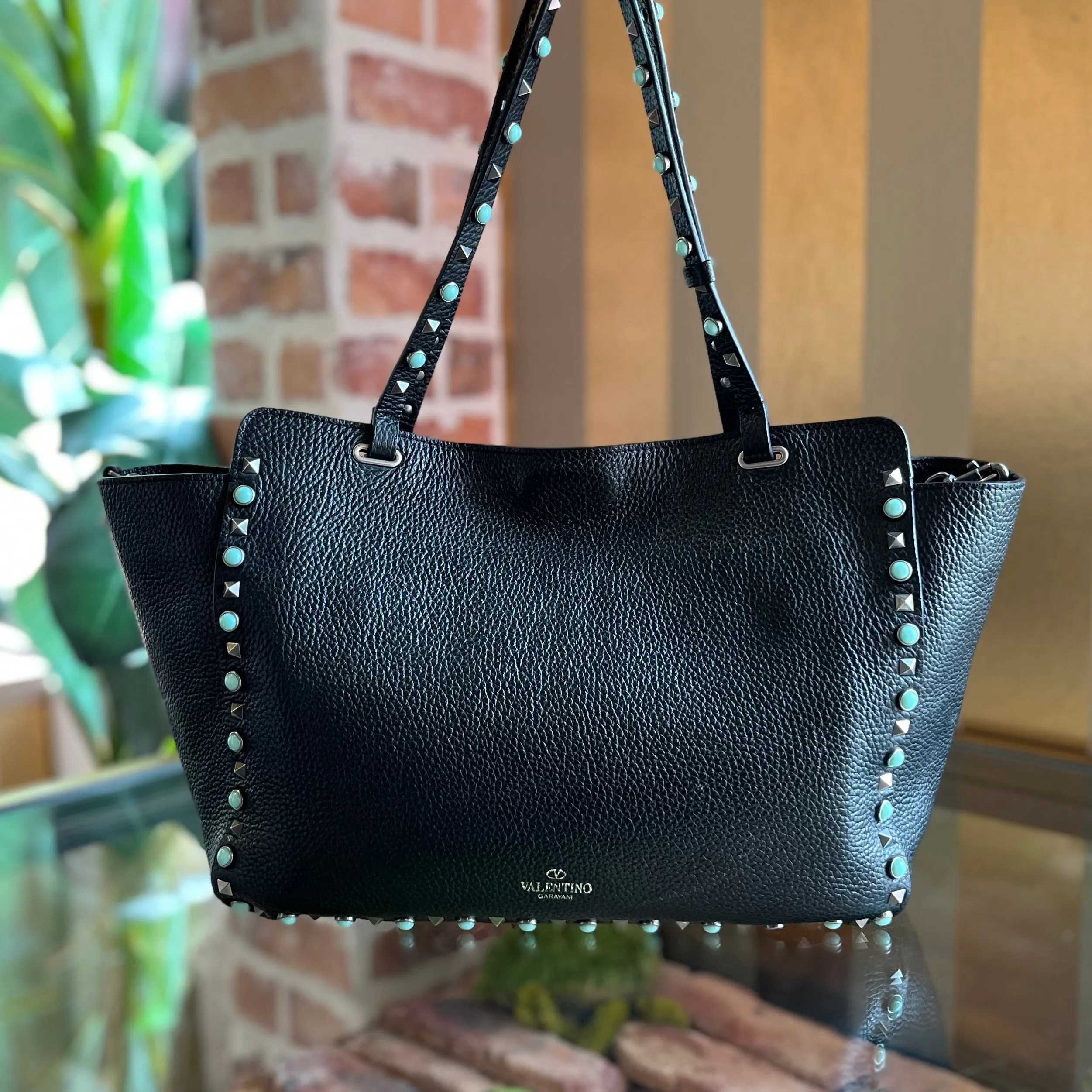 VALENTINO Trapeze Medium Pebbled Leather Rolling Rockstud Tote Bag