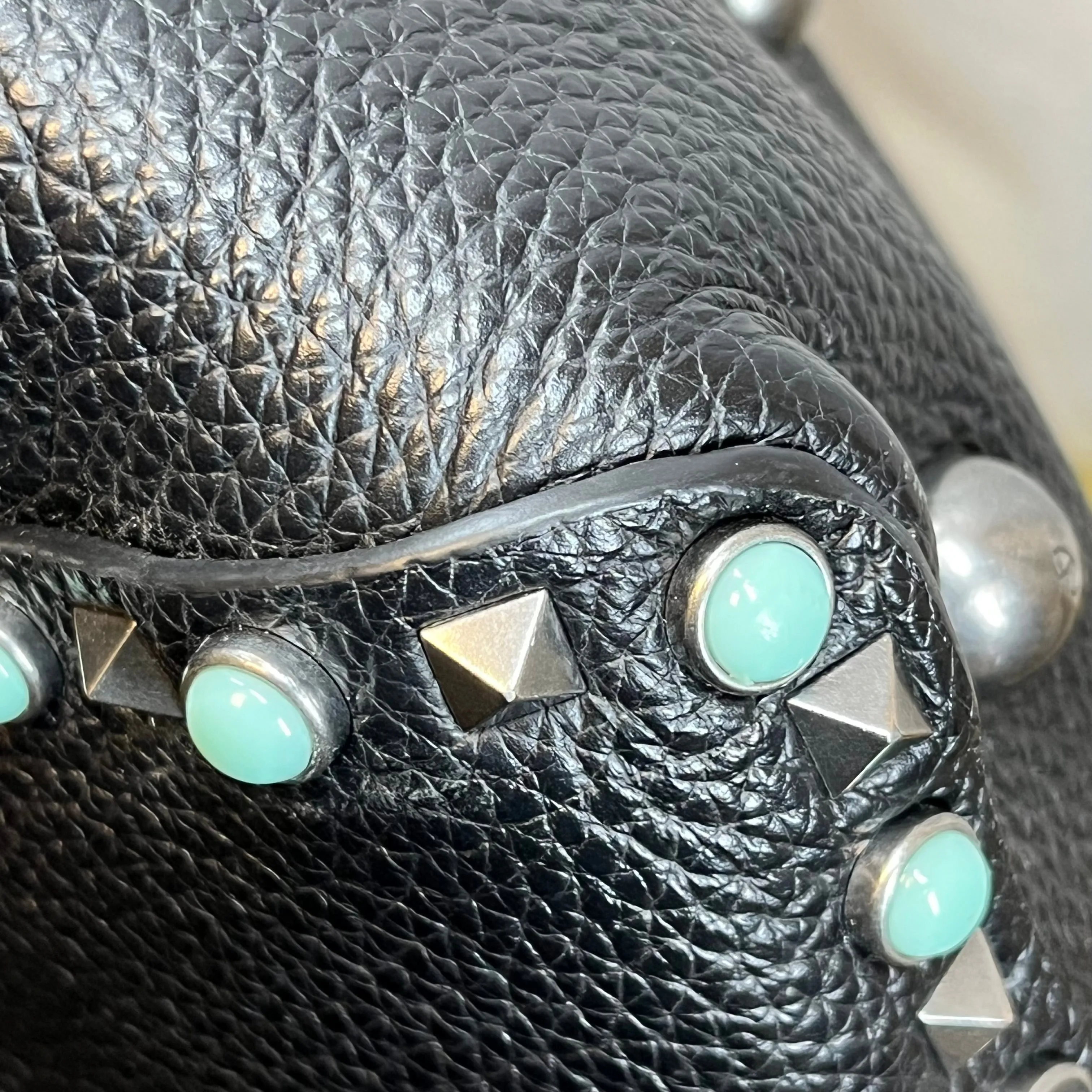 VALENTINO Trapeze Medium Pebbled Leather Rolling Rockstud Tote Bag